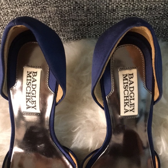 Badgley Mischka 'Lacie' Pump - Picture 5 of 6